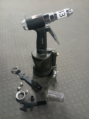 заклепочник пневматический для вытяжных заклепок 2,4 - 6,4 мм rm 783